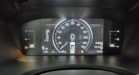 Volvo V90 Cross Country 12 of 20