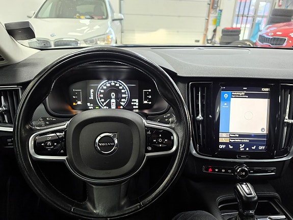 Volvo V90 Cross Country 11 of 20