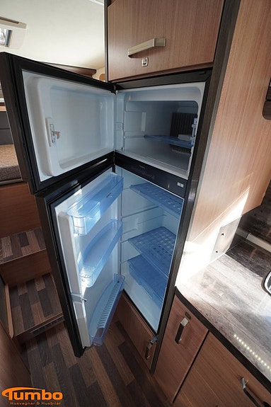 Knaus Sky Wave 700 ACx2 Alde 10 of 18