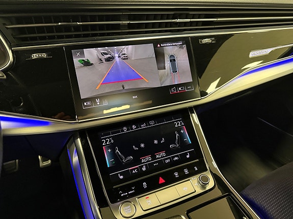Audi Q8 15 of 19