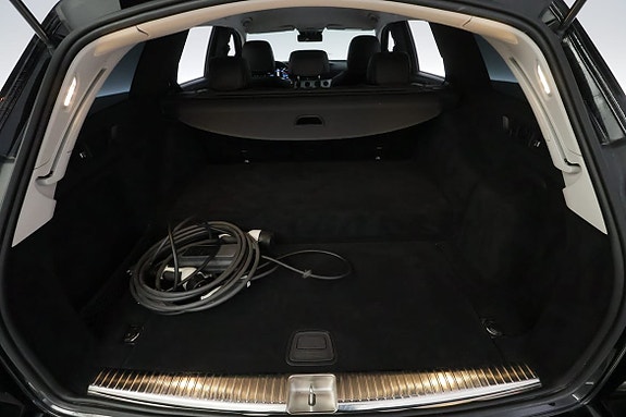 Mercedes-Benz E300 8 of 30