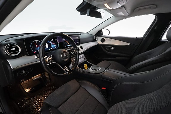 Mercedes-Benz E300 13 of 30