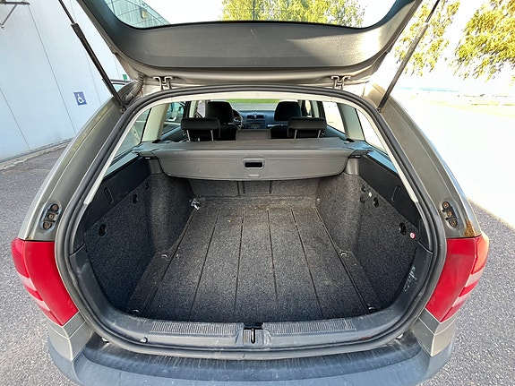Skoda Octavia 4 of 6