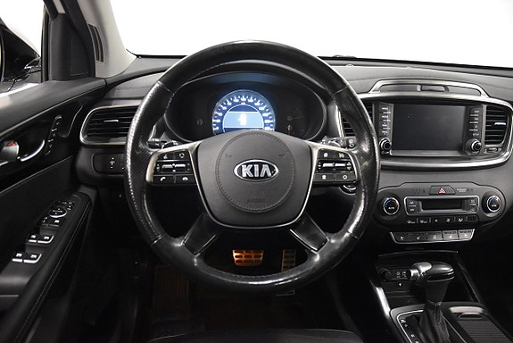 Kia Sorento 2 of 30