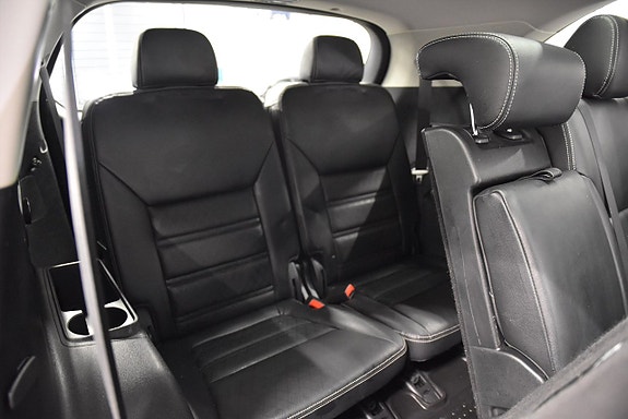 Kia Sorento 15 of 30