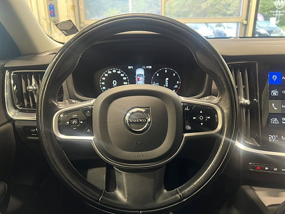 Volvo V60 14 of 20