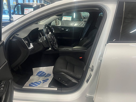 Volvo V60 10 of 20