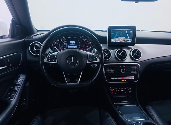 Mercedes-Benz CLA220 d 17 of 19