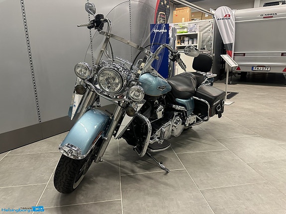 Harley-Davidson Road King Classic * Vance & Hines * Screaming eagles race tuner