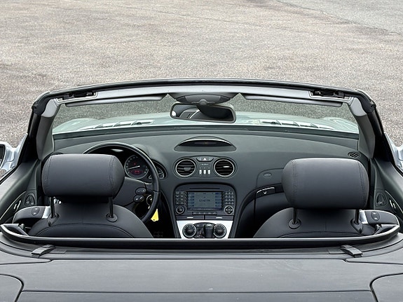 Mercedes-Benz SL350 11 of 25