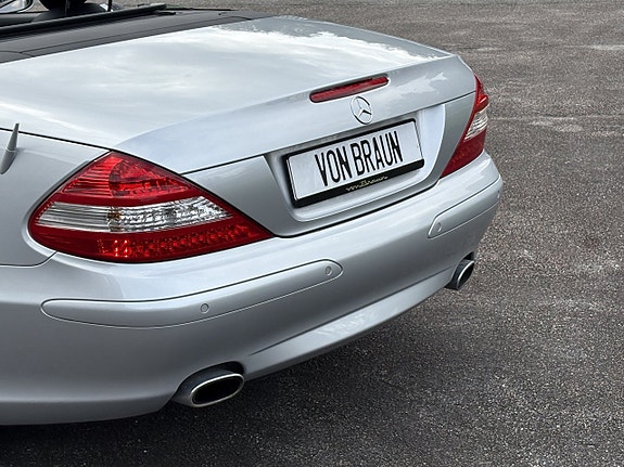 Mercedes-Benz SL350 10 of 25