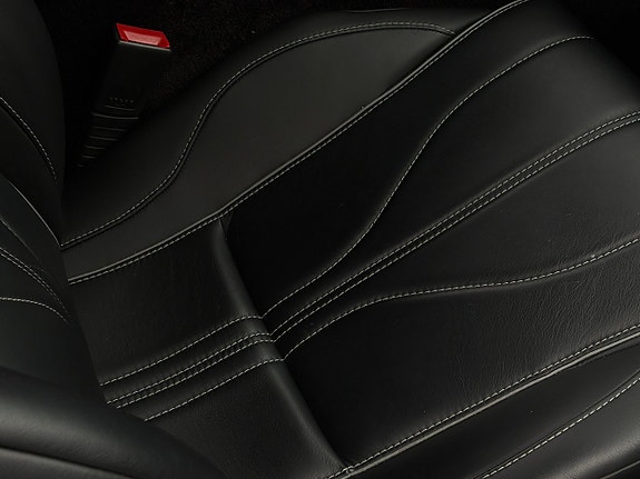 Aston Martin DB9 13 of 25