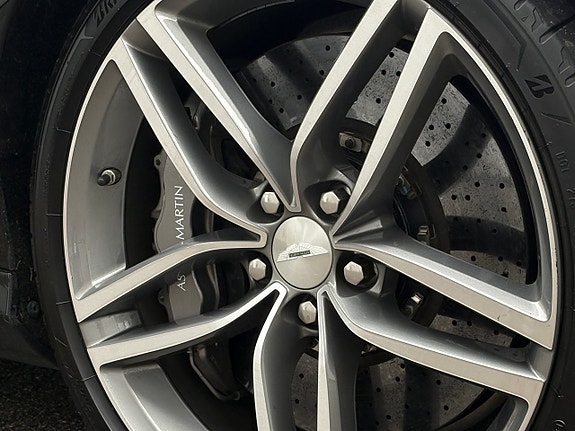 Aston Martin DB9 21 of 25