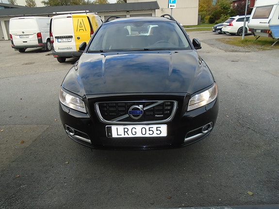Volvo V70 8 of 9