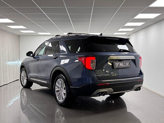 Ford Explorer 19 of 19