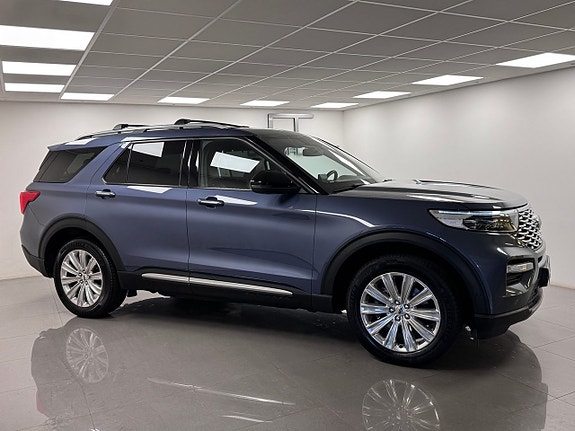 Ford Explorer 16 of 19