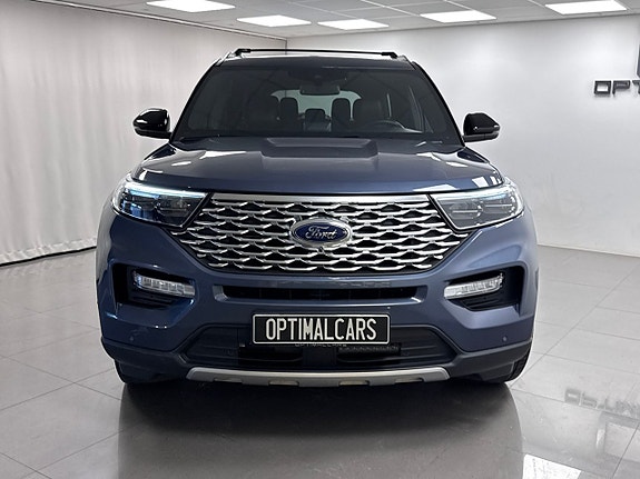 Ford Explorer 3 of 19
