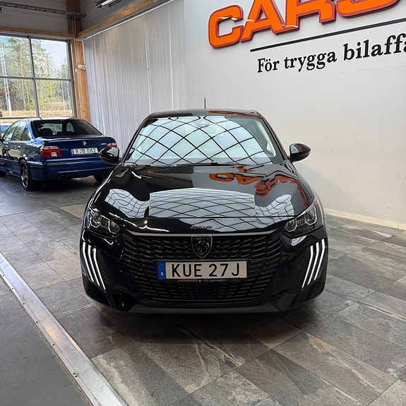 Peugeot 208 6 of 12