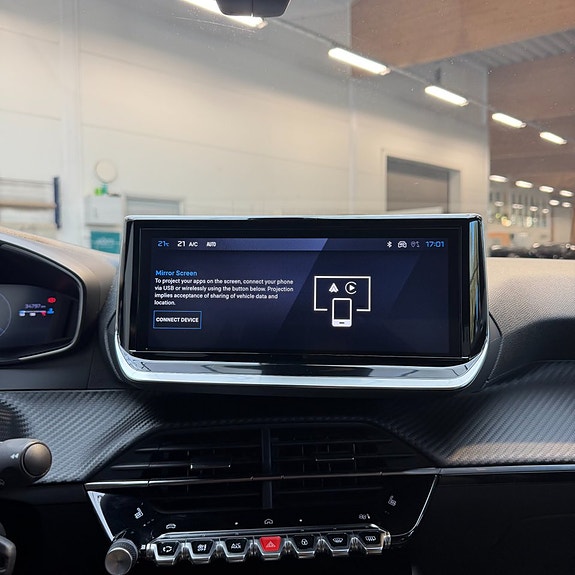 Peugeot 2008 12 of 12