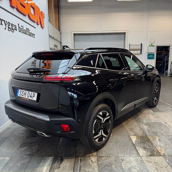 Peugeot 2008 4 of 12