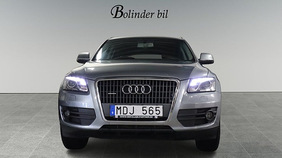 Audi Q5 2 of 15