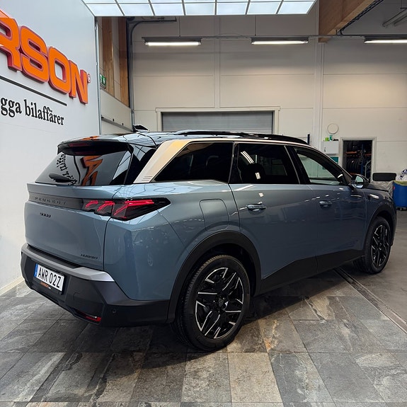 Peugeot 5008 4 of 12