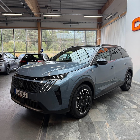 Peugeot 5008 5 of 12