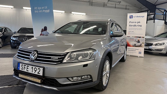 Volkswagen Passat Alltrack 4 of 26