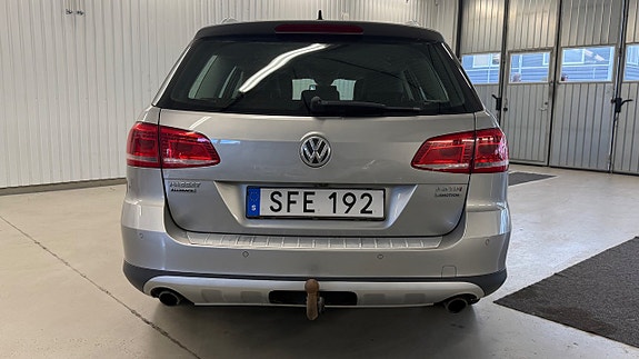 Volkswagen Passat Alltrack 7 of 26