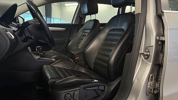 Volkswagen Passat Alltrack 10 of 26