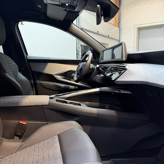 Peugeot 5008 11 of 12