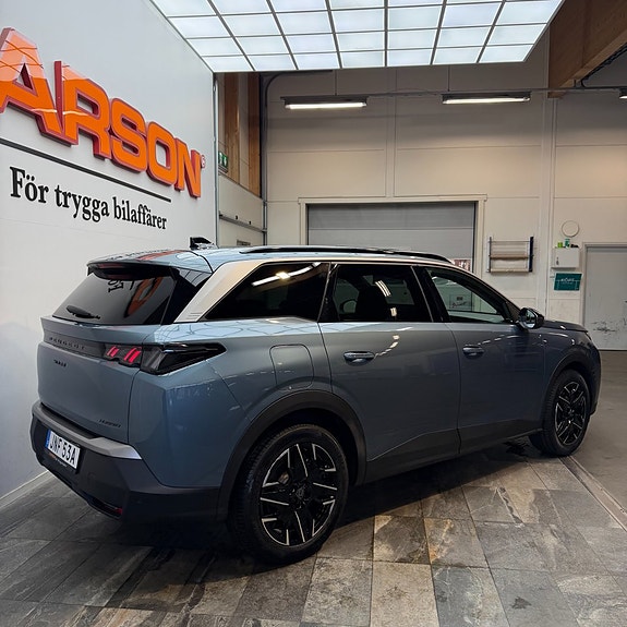 Peugeot 5008 4 of 12