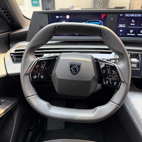 Peugeot 5008 10 of 12