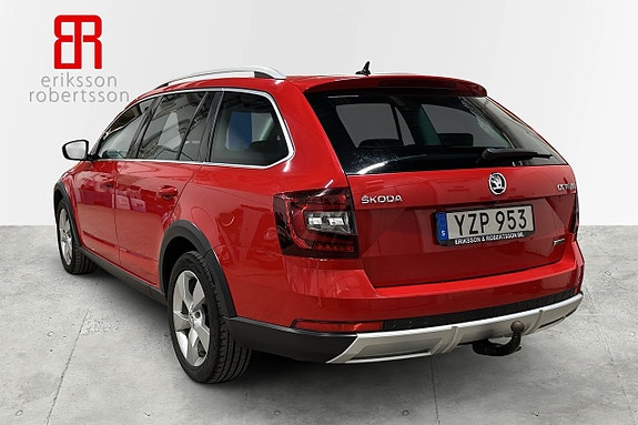 Skoda Octavia Scout 3 of 6