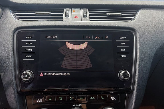 Skoda Octavia 12 of 18