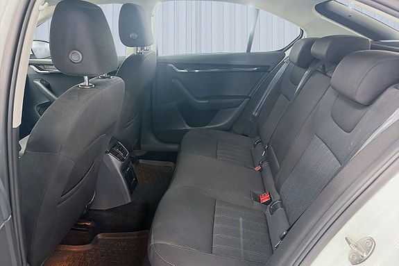 Skoda Octavia 17 of 18