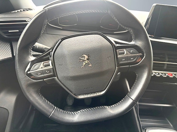 Peugeot 2008 9 of 14