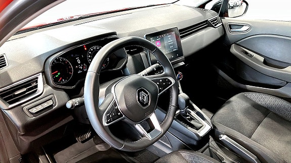 Renault Clio 8 of 14