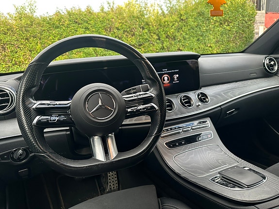 Mercedes-Benz E 220 d 4 of 6