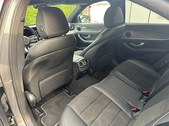 Mercedes-Benz E 220 d 6 of 6
