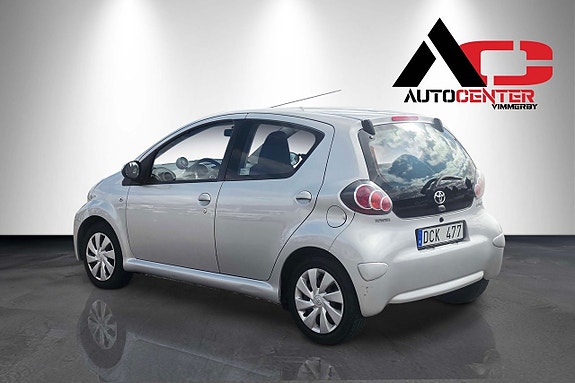 Toyota Aygo 4 of 11