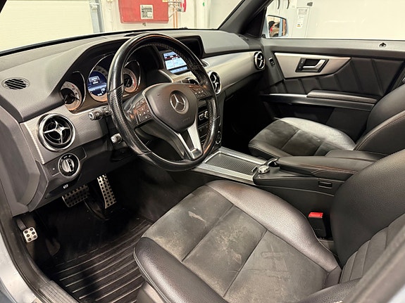 Mercedes-Benz GLK220 7 of 16