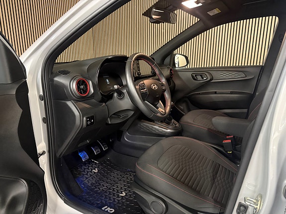 Hyundai i10 10 of 24