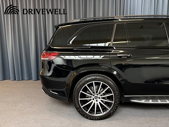 Mercedes-Benz GLS400 d 28 of 30