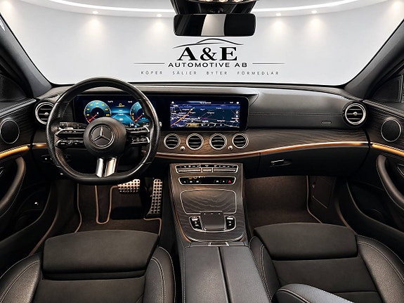 Mercedes-Benz E300 de 16 of 23