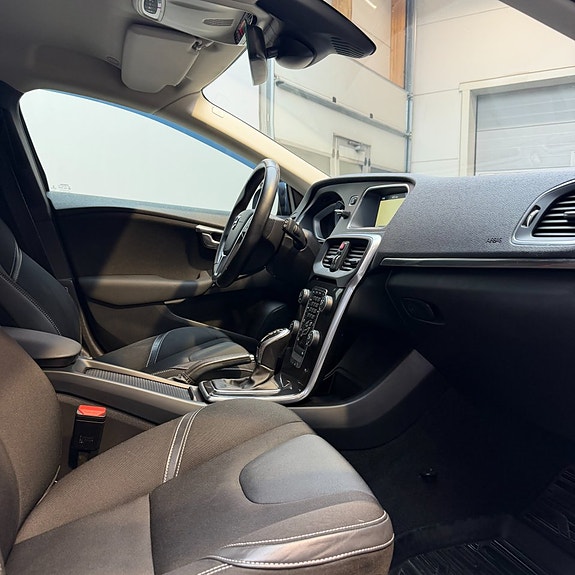 Volvo V40 11 of 11