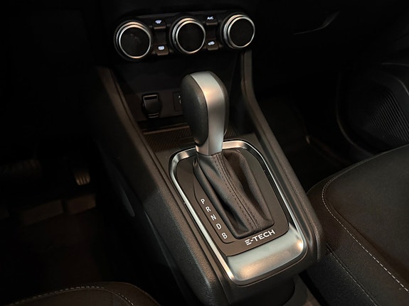 Renault Captur 16 of 25
