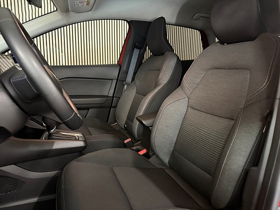 Renault Captur 11 of 25