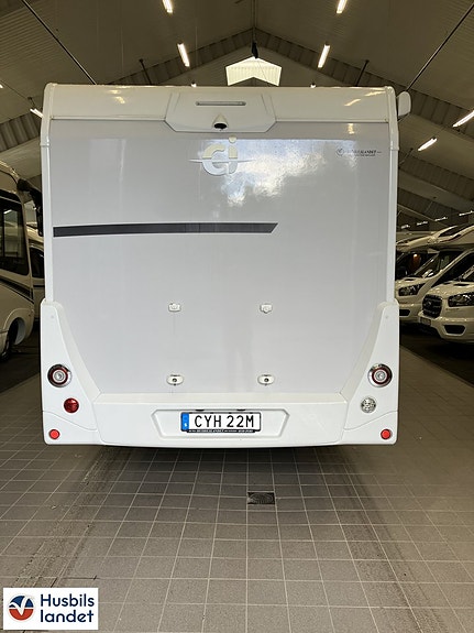 CI MAGIS 67 XT 3 of 15