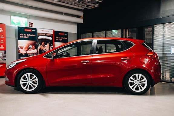 Kia Ceed 3 of 24
